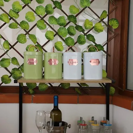 Samoa Konukevi Arenella (Syracuse)