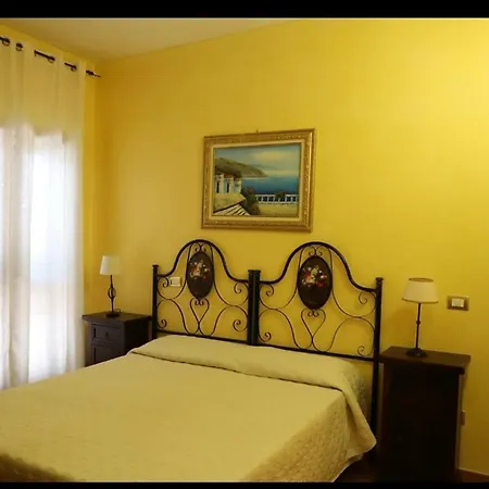 Samoa * Arenella (Syracuse)