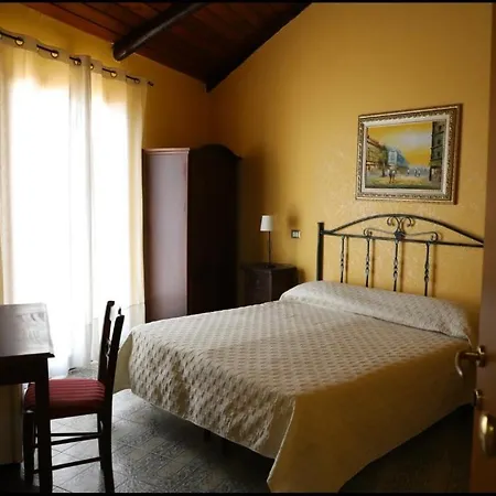 Samoa * Arenella (Syracuse)